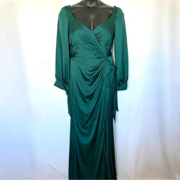 CINDERELLA DIVINE EMERALD GREEN SATIN PLUNGING V-NECK DRAPED LONG DRESS NWT Sz14 - Picture 4 of 14